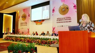 Palestra destaca força feminina (Foto: Filipe Jazz/DICOM TCE-AM)