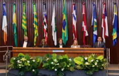 Posse da nova mesa diretora do TRF-1 (Foto: Filipe Jazz/TCE-AM)