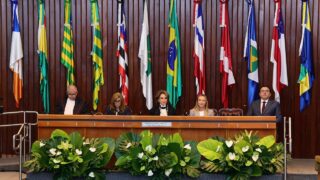 Posse da nova mesa diretora do TRF-1 (Foto: Filipe Jazz/TCE-AM)