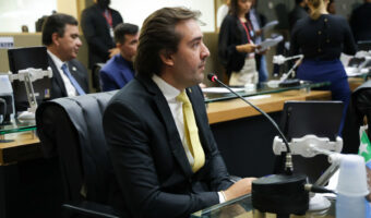 Thiago Abrahim quer ampliar diretrizes para triagem neonatal no Amazonas