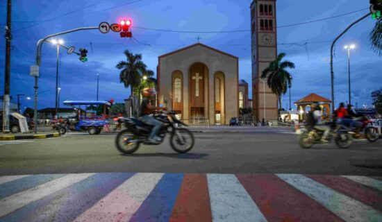 Festival de Parintins 2026: Governo do Amazonas realiza entrega de kits da Parintins Run neste domingo