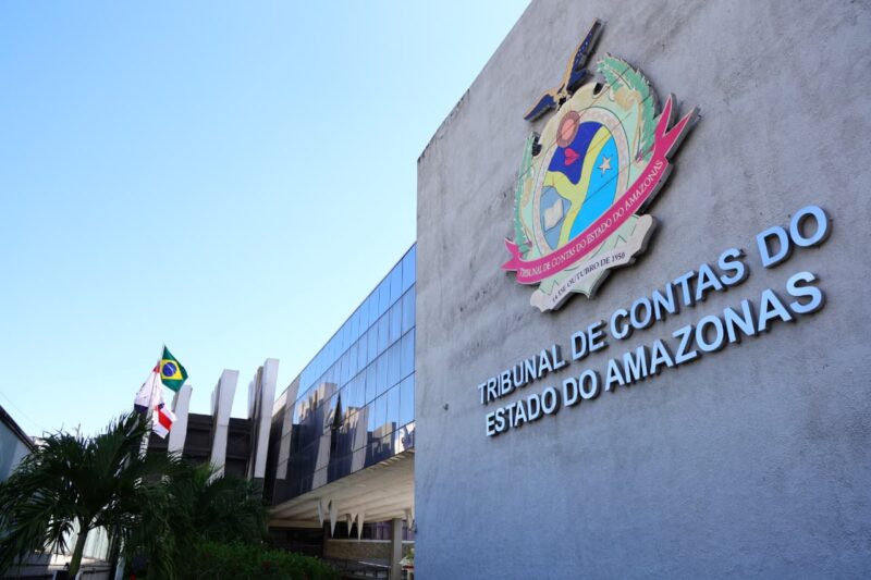 TCE-AM julga 124 processos em sessão do Tribunal Pleno