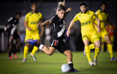 Andrés Gómez marcou o gol que garantiu o empate do Vasco em São Januário. (Foto: Matheus Lima/Vasco)