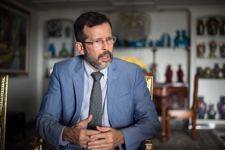 Debates eleitorais influenciam indecisos, diz especialista
