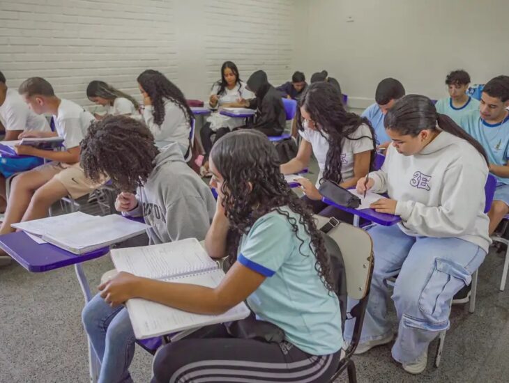 Estudantes (Foto: Rafa Neddermeyer/Agência Brasil)