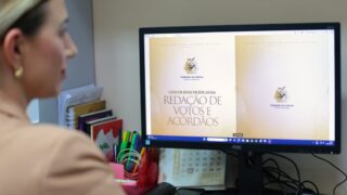 TCE-AM lança guia para padronizar votos e acórdãos da Corte