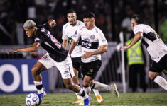 Vasco ficou no 0 a 0 com o Olimpia. (Foto: Matheus Lima/CRVG)