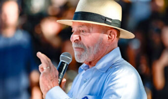 Apoiadores de Lula fazem caminhada e carreata em Manaus