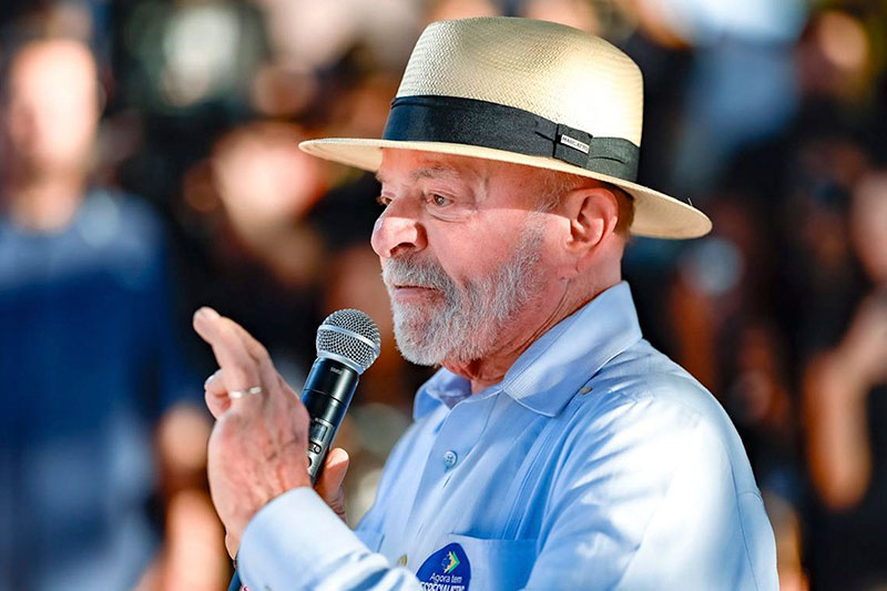 Apoiadores de Lula fazem caminhada e carreata em Manaus