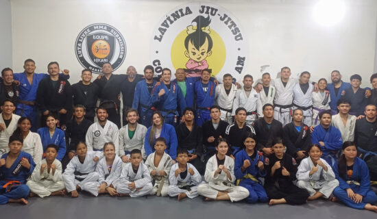 Bibiano Fernandes ministra seminário de Jiu-Jítsu e compartilha experiências com atletas no Coroado