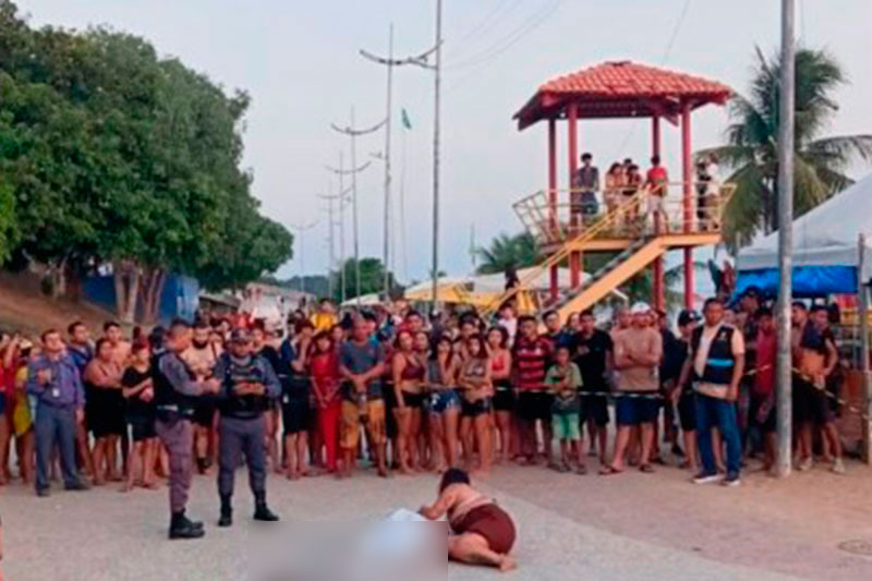 O homem foi morto na Praia da Ponta Negra. (Foto: Reprodução) CRUEL: Vitinho é executado a tiros na Praia da Ponta Negra