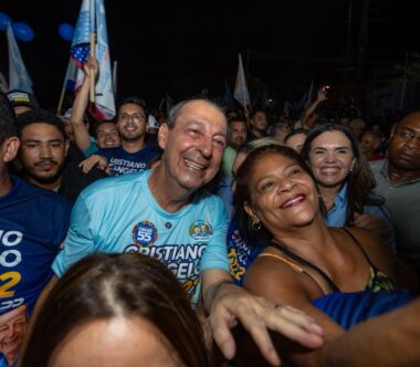 Propostas de Omar incluem moradias, logística e segurança no AM