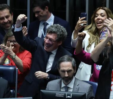 PEC aprovada por 75 votos a 1 nos dois turnos. (Foto: Lula Marques/Agência Brasil)